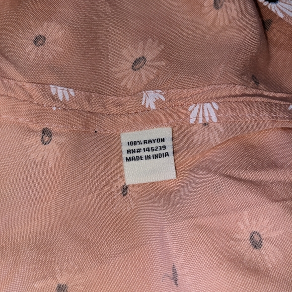 ANTHROPOLOGIE SIM & SAM Oversized Tie front Daisy Flower V-neck Blouse Crop Top - Picture 10 of 11